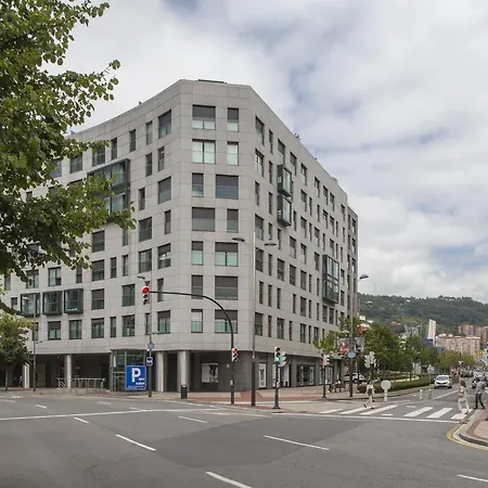 Plaza Euskadi Apartment