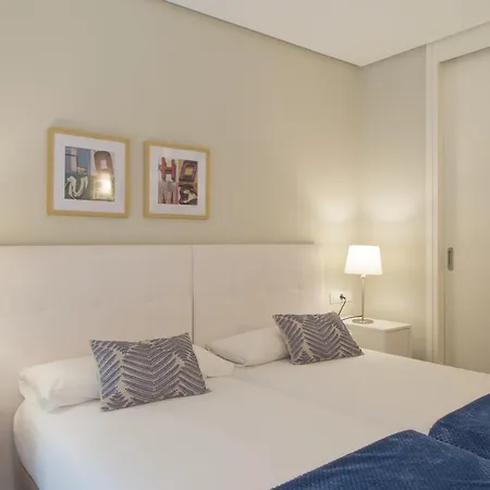 Plaza Euskadi Apartment *